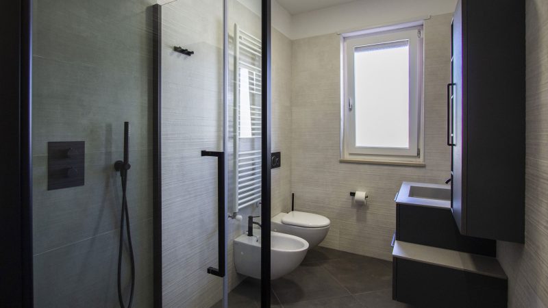 Bagno moderno progetto interior design Casa CC